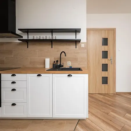 Apartamento Metro Natolin Charming By Bookinghost